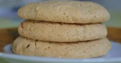 Sausainiai su žemės riešutų sviestu