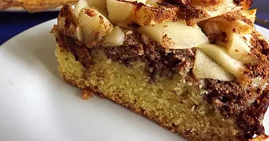 Obuolių pyragas su kakaviniu varškės sluoksniu - vienas gardžiausių ragautų obuolių pyragų