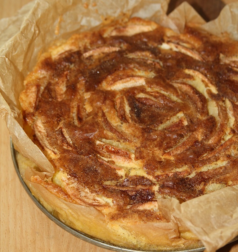 Dvarininkės obuolių pyragas - obuolių pyragų klasika