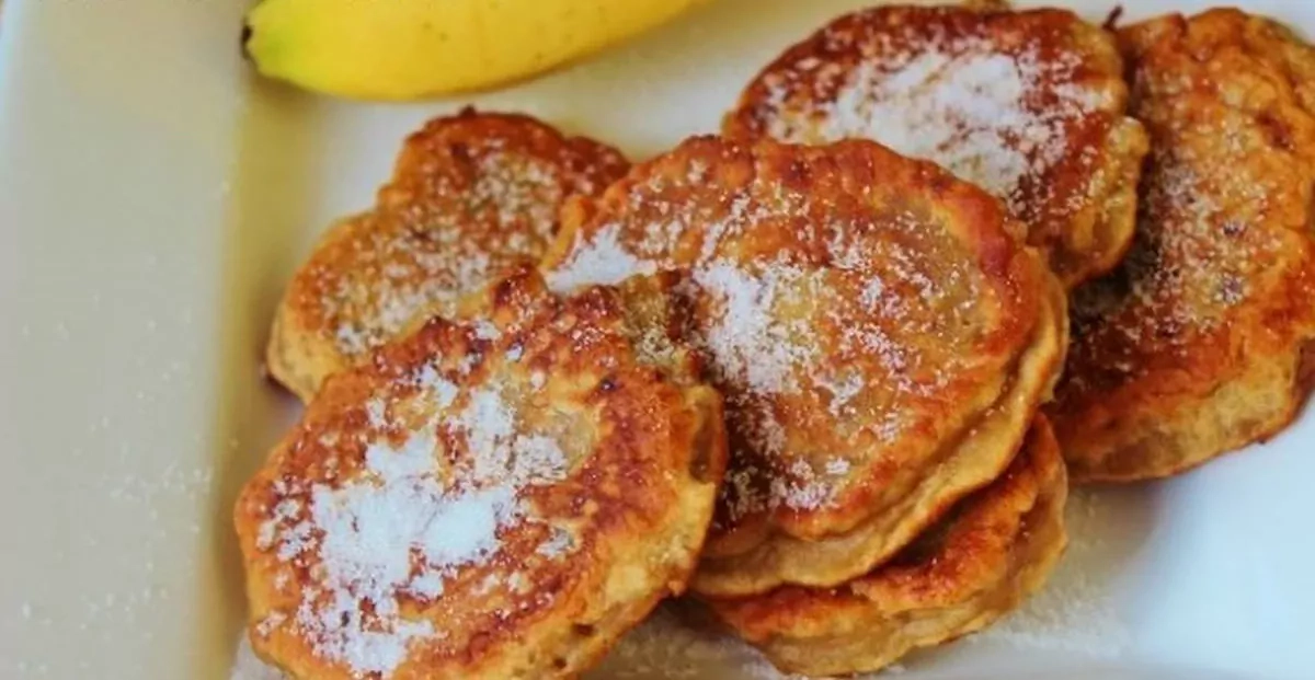 Orkaitėje kepti varškėčiai su bananais ir soda