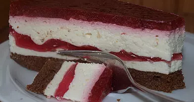 Šokoladinis braškių tortas (su braškių tyre)