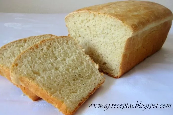 Senamadiška balta duona