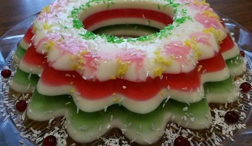 Sluoksniuotas želė ir jogurto tortas