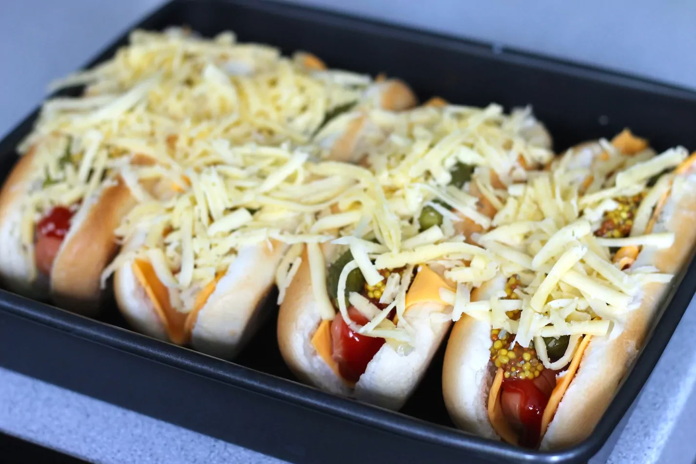 Apkepti naminiai dešrainiai orkaitėje - hot dogs