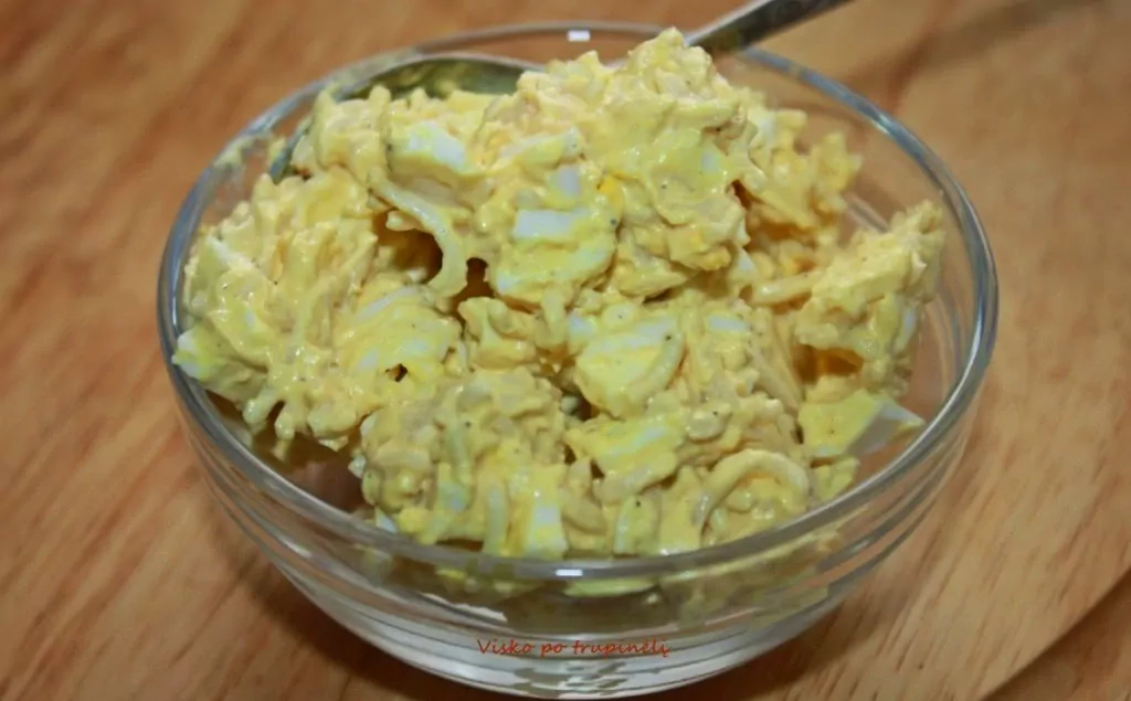 Kiaušinių užkandėlė su sausais makaronais - šiuo receptu pavyko nustebinti ne vieną!