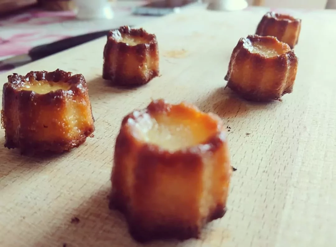 Skaniausios kanelės: Canelés (cannelés) de bordeaux