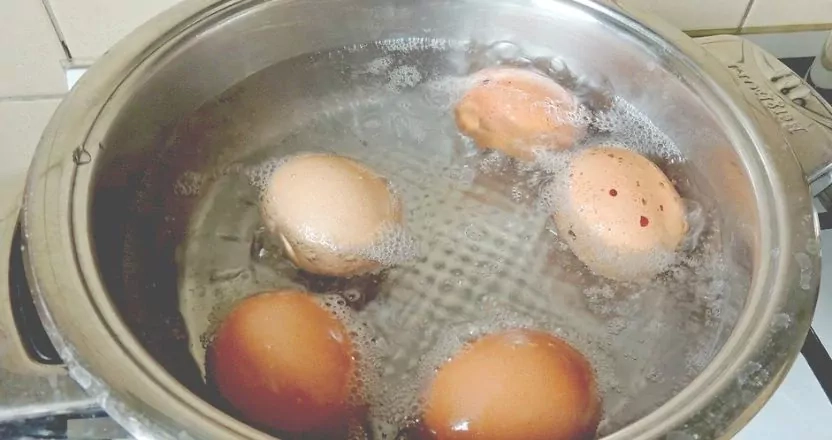 Niekada neišpilk vandens po kiaušinių virimo! Tu nustebsi, kai sužinosi kodėl