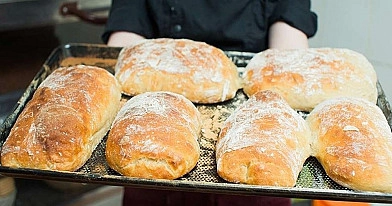 Itališka ciabatta - čiabata. Išsikepkite šią skanią duoną namuose!