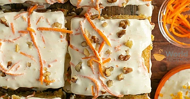 Morkų pyragas su maskarponės sūrio kremu