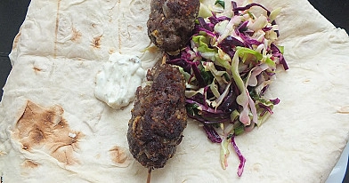 Turkiški Kibbe kebabai iš maltos jautienos