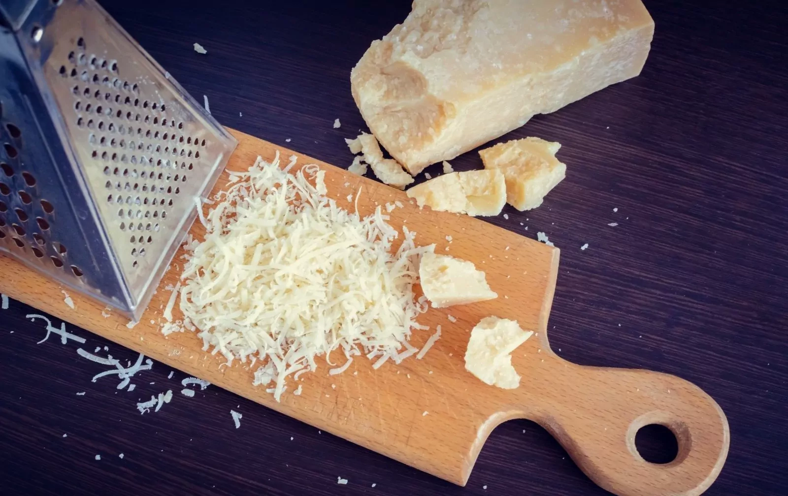 Parmezano sūris arba kaip iš riešutų paruošti parmezano sūrį?