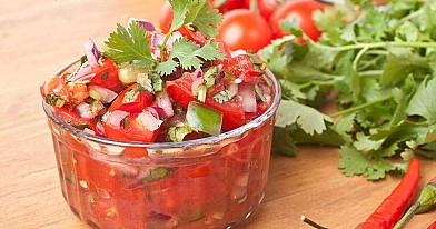 Meksikietiškas pomidorų padažas takams ir tortilijų traškučiams (Salsa de Tomate)
