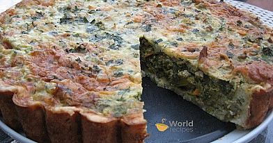 Quiche Lorraine - trapios tešlos pyragas su malta mėsa ir daržovėmis