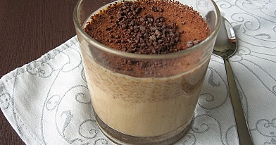 Kavos skonio "Panna cotta" su migdoliniais amaretti