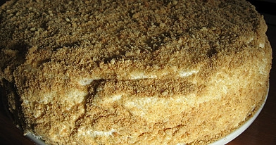 Grietininis medaus tortas su kepinių margarinu