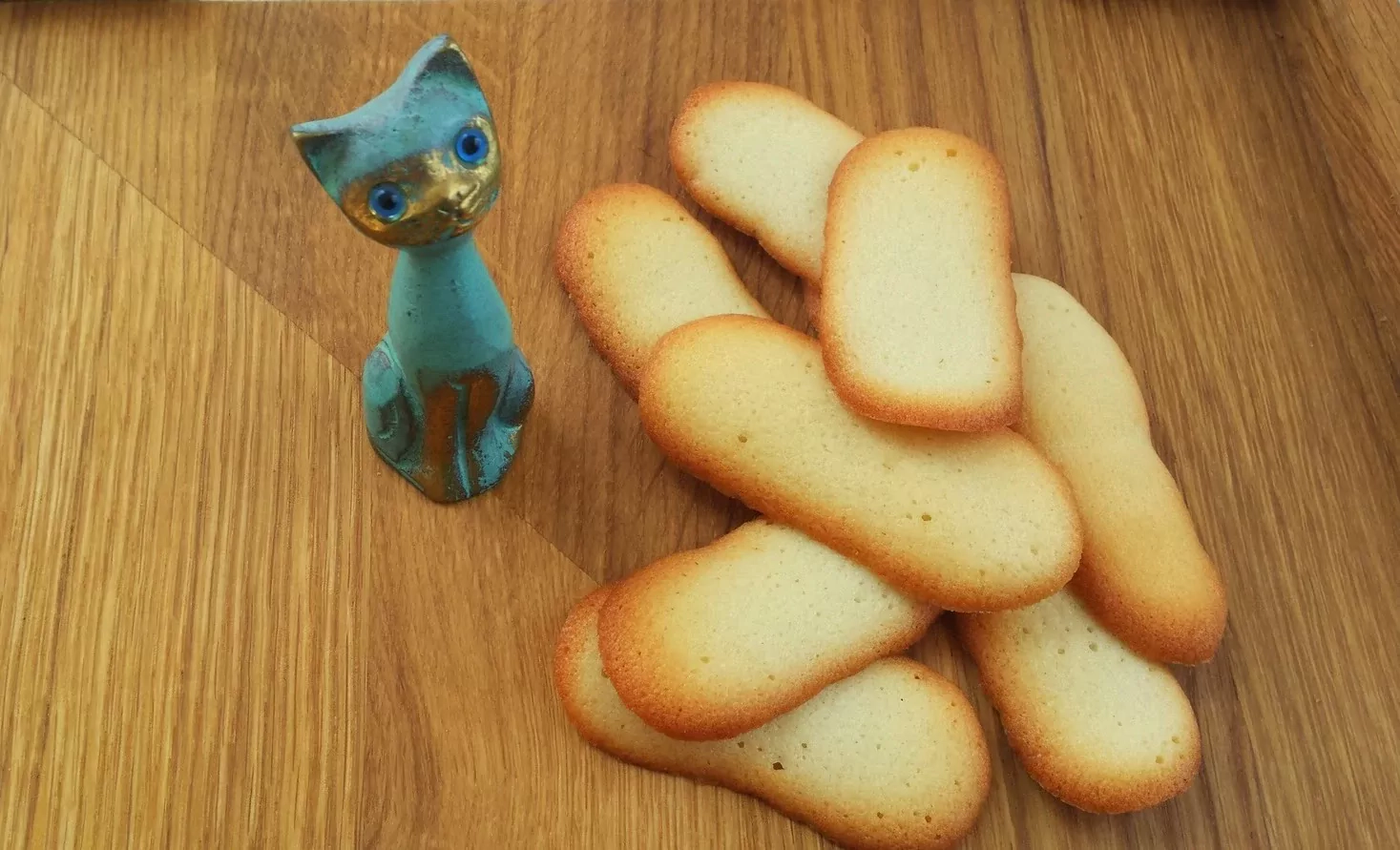Sausainiai: Kačių liežuvėliai (Langues de chat)