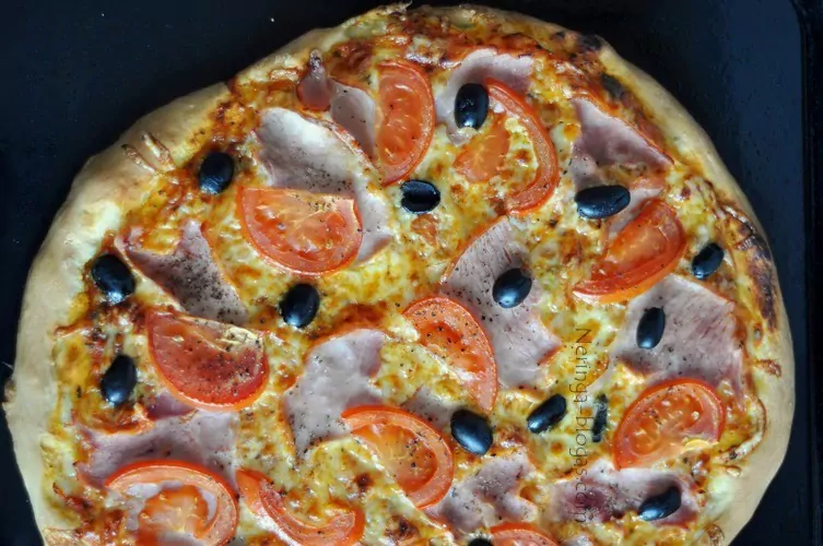 Pizza / Pica su kumpiu