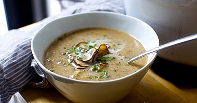 Kreminė šaldytų baravykų sriuba su grietinėle