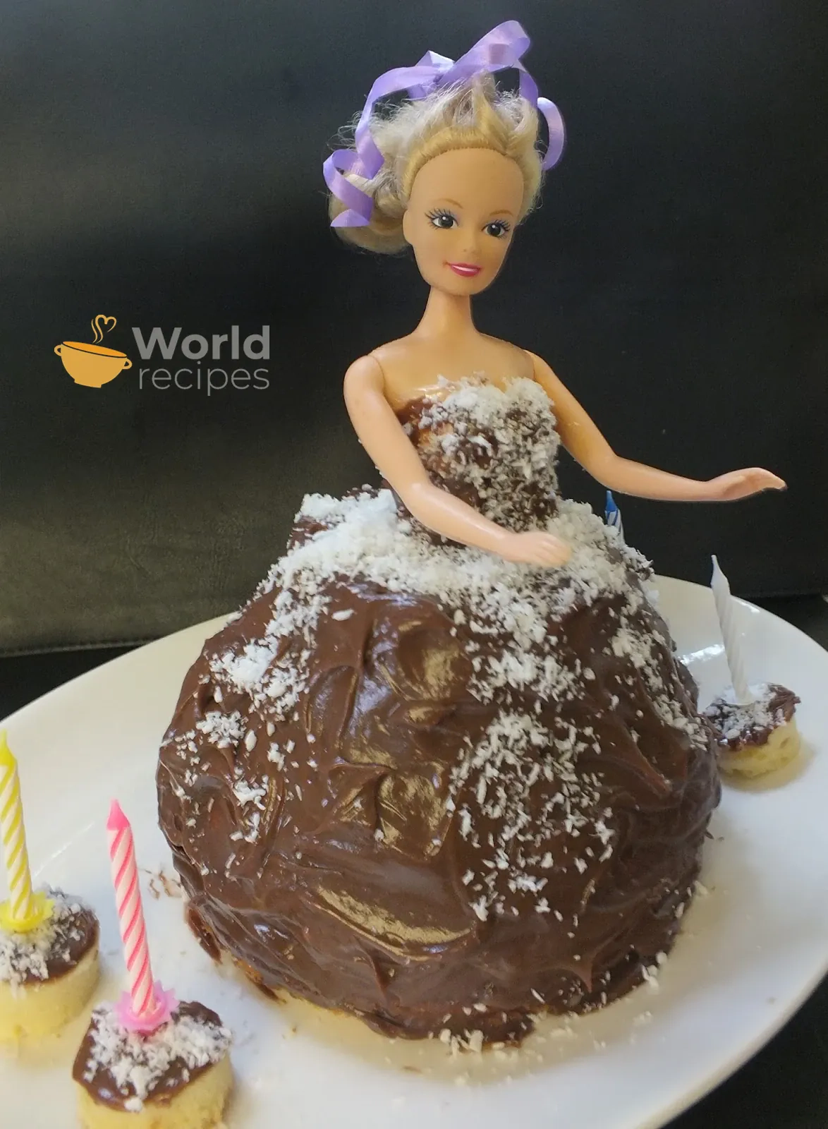 Tortas "Barbie" - barbė su maskarponės sūriu ir nutella kremu