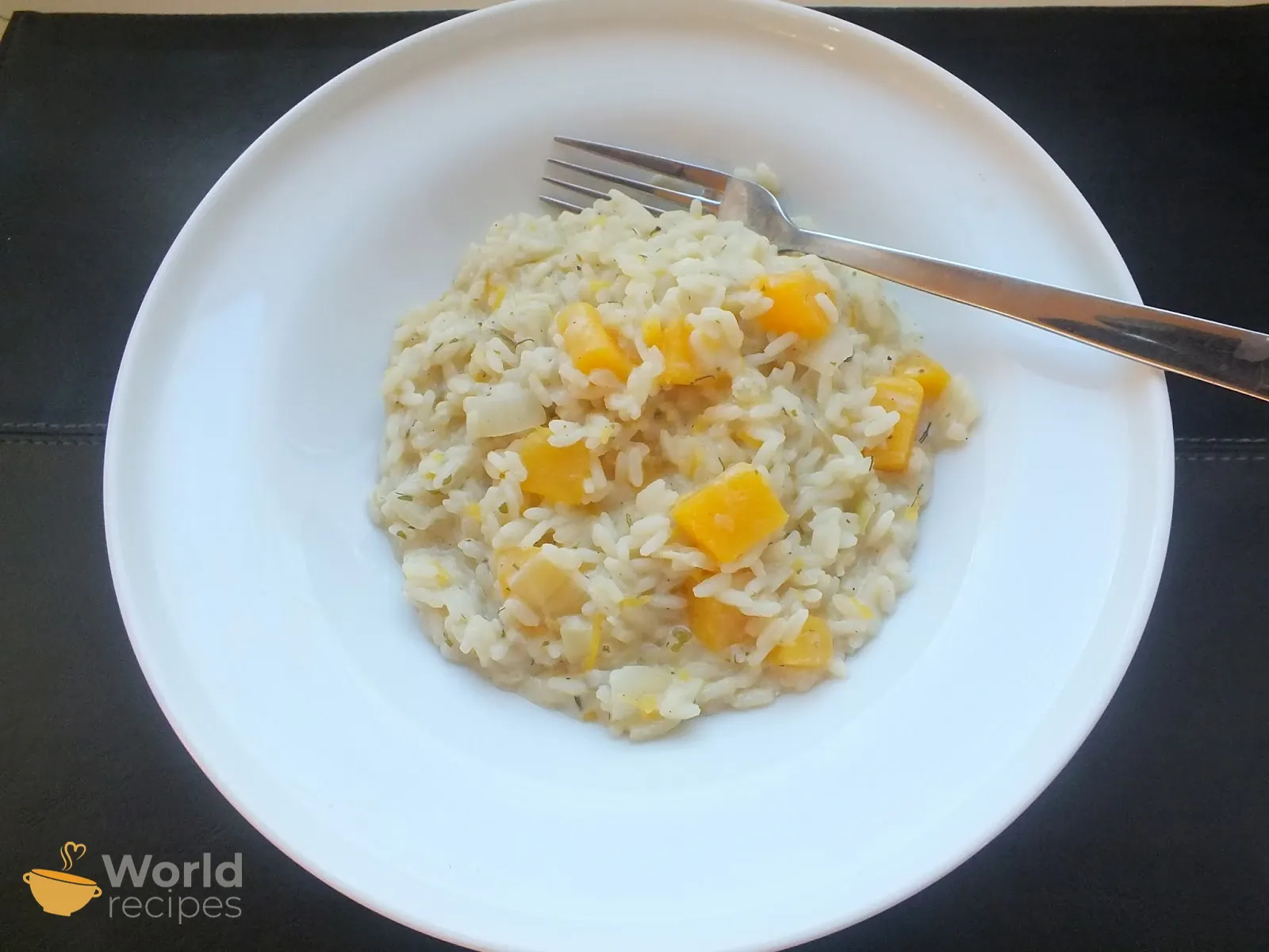 Moliūgų risotto su ryžiais, vynu, grietinėle ir parmezano sūriu