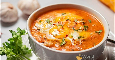 Ispaniška česnakinė sriuba su kiaušiniu