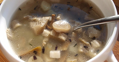 Paprasta grybų sriuba su bulvėmis