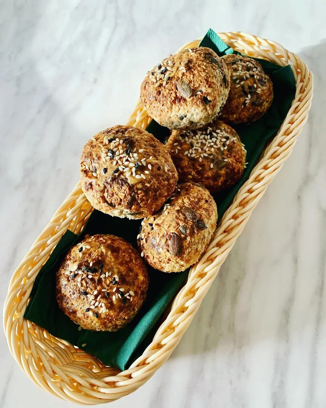 Avižinės varškės bandelės su sėklomis, karšto oro gruzdintuvėje 🥐