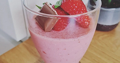 Braškinė Panna cotta su pasukomis 🍓