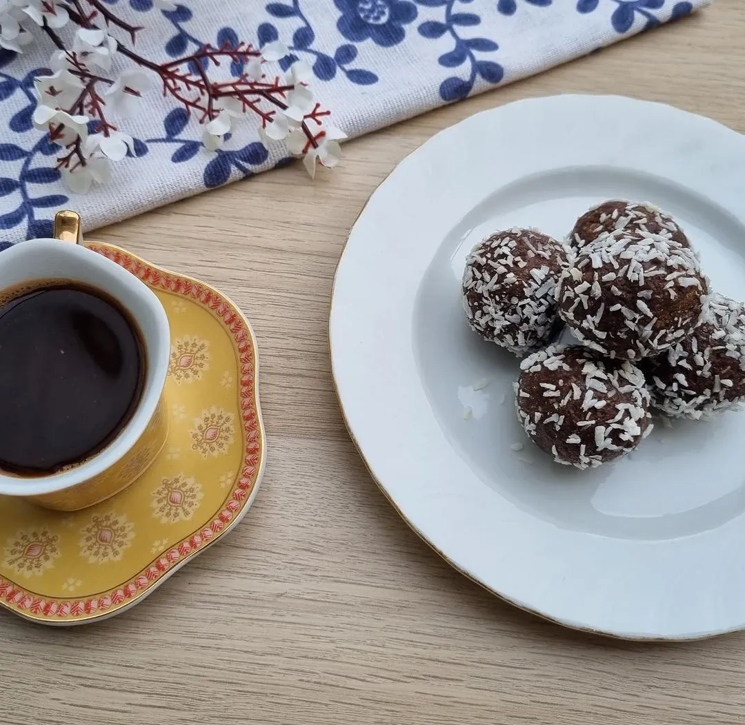 Švediški kakaviniai kamuoliukai - chokladbollar saldainiai