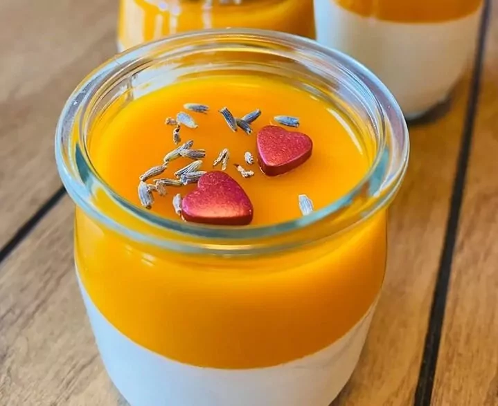 Mango panna cotta - grietinėlės kremo desertas