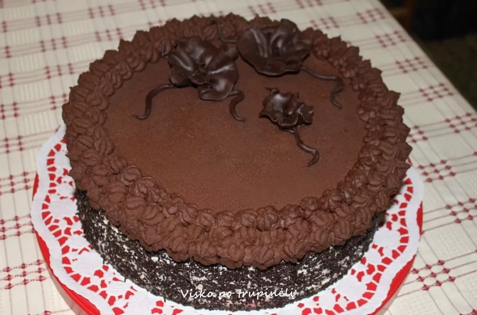 Šokoladinis ganašas - kremas tortams puošti