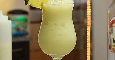 Chi Chi - naminis kokteilis su degtine ir ananasų sultimis