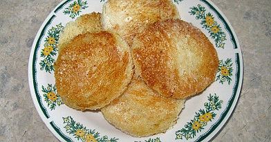 Teletabiai arba teletabių skrebučiai iš baltos forminės duonos