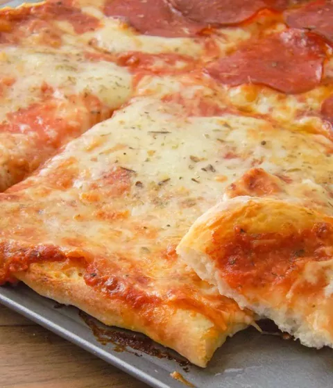 Sicilian pizza - sicilijos arba sicilietiška pica