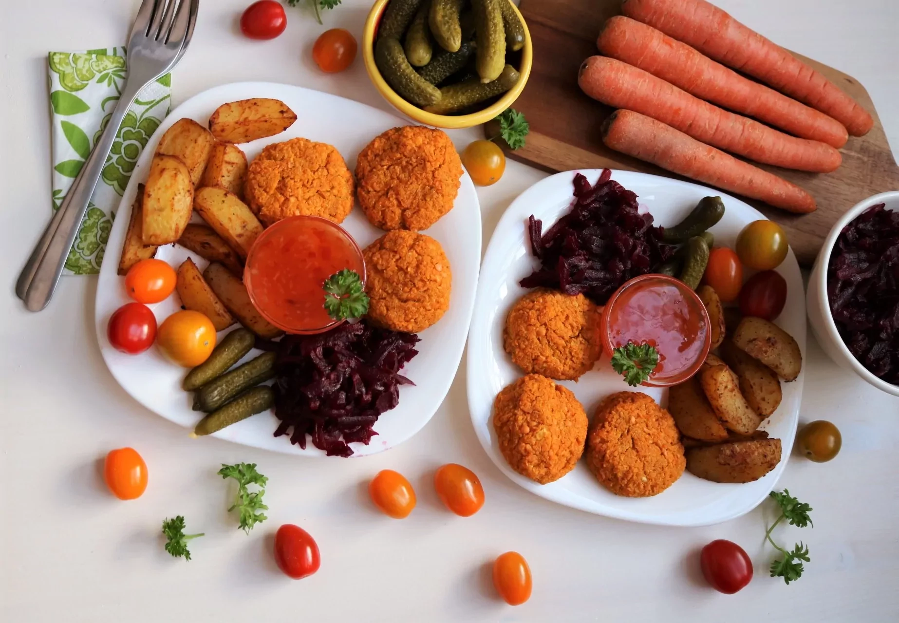 Veganiški / vegetariški raudonųjų lešių ir morkų maltinukai (orkaitėje)