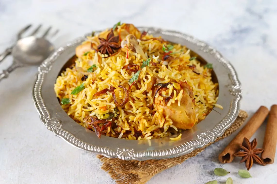 Vištienos biryani - indiškas plovas su basmati ryžiais