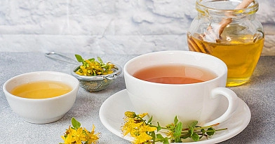 Jonažolių arbata (kaip gerti; atsiliepimai; nuo depresijos; nauda ir šalutinis poveikis)